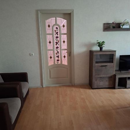 4 Площа Гагаріна Appartement Vinnytsja Buitenkant foto