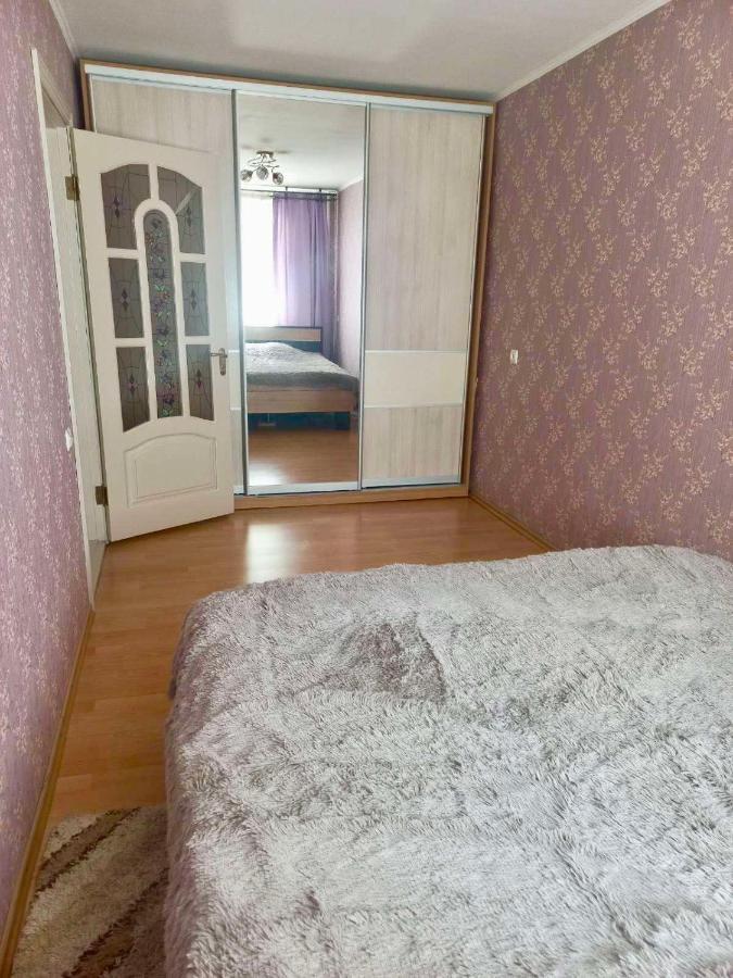 4 Площа Гагаріна Appartement Vinnytsja Buitenkant foto